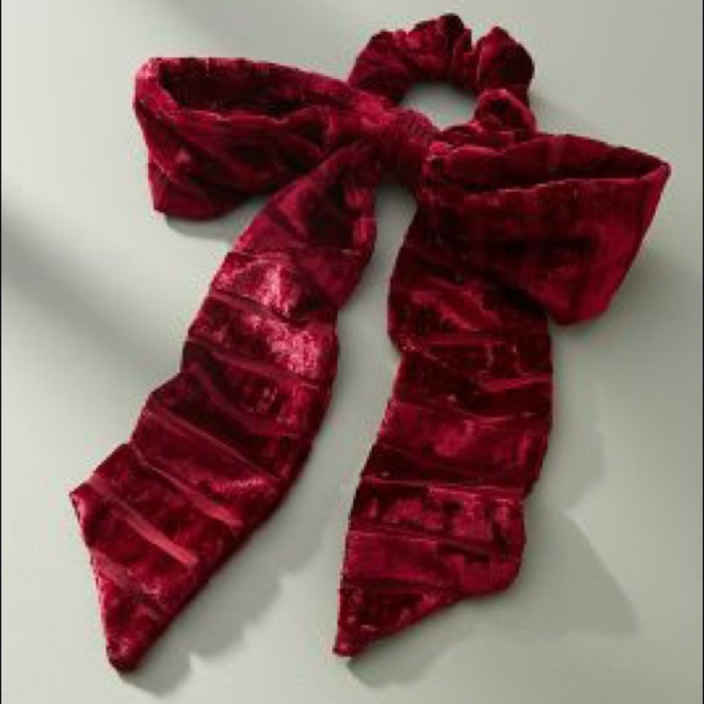 NWT Anthropologie Rhea velvet bow ponytail holder